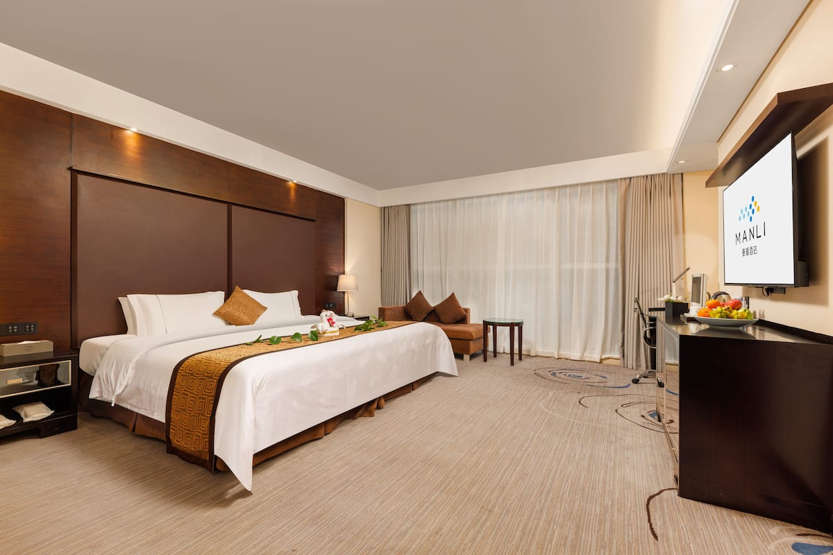 Executive Room | Down comforters, free WiFi