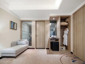 Room | Down comforters, free WiFi - Manli Hotel (Shenzhen)