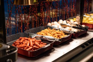 Daily buffet breakfast for a fee - Manli Hotel (Shenzhen)