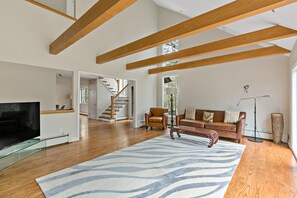 Interior - beautiful contemporary house , only one hour from Manhattan (Pound Ridge)