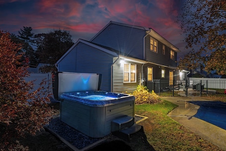 Outdoor spa tub. Heated Pool Opens Memorial Day, Hot Tub, Gameroom