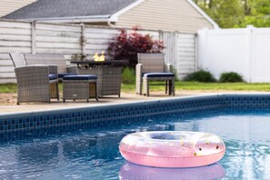 Outdoor pool, a heated pool - Hot Tub I Heated Pool Open Memorial Day I Game Room I Firepit I Close to Track (Saratoga Springs)