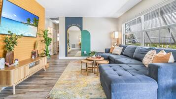 Smart TV, videojuegos, tenis de mesa y libros