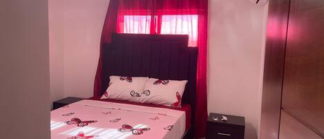 3 bedrooms, WiFi, bed sheets