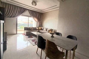 TV - Beautiful Apartment in Costa beach Bouznika (Bouznika)