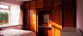 Captivating 3-Bed House in Birmingham