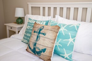 4 bedrooms, desk, iron/ironing board, travel crib