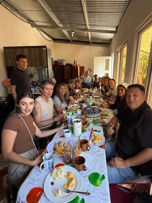 เตาอบ, เครื่องปั่น, กระทะแบน, เครื่องคนส่วนผสม