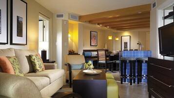 Smart TV, DVD player, stereo