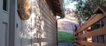 Spacious Wine Country Retreat Prime Location