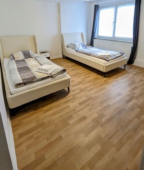 2 Schlafzimmer, Bettwäsche