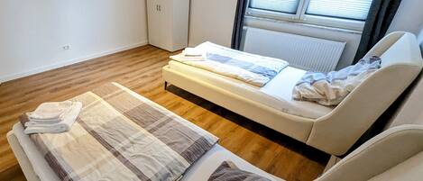 2 bedrooms, bed sheets