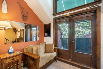 Manitou Lodge 8 Hotel Room by Alpine Lodging Telluride