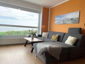 Televisión, tenis de mesa y estéreo 