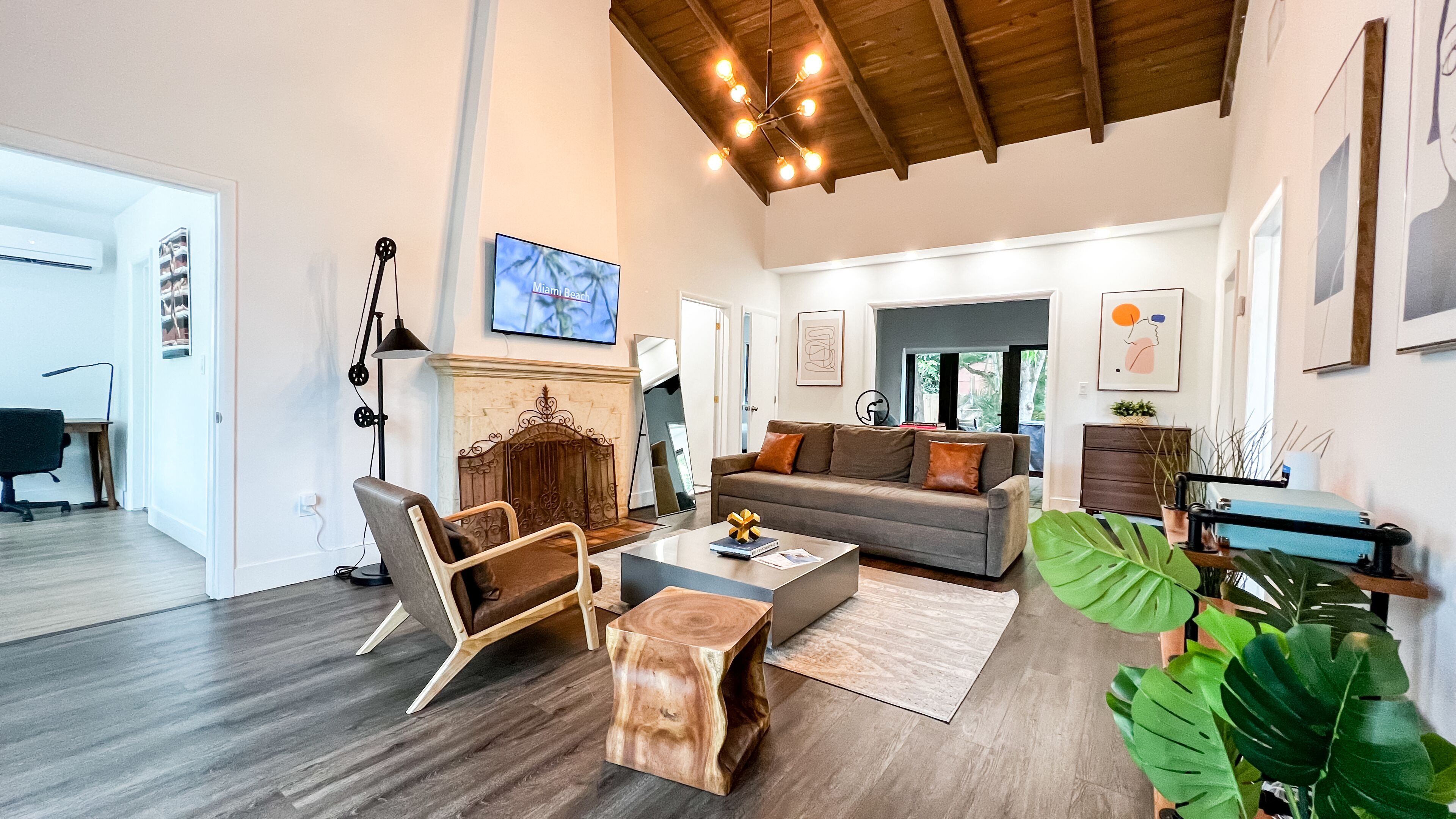 Lovely Garden 15 min Beach - Oasis Home FULL Kitchen