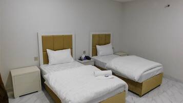 Family Room | Iron/ironing board