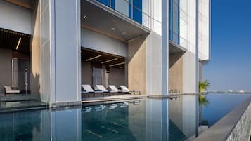 2 piscinas al aire libre