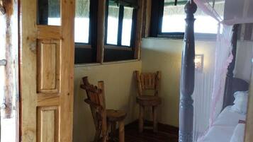 Double Room | Iron/ironing board, free WiFi, bed sheets