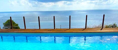 Piscine extérieure, piscine chauffée