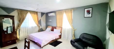 Kamer, 1 twee- of 2 eenpersoonsbedden | Een strijkplank/strijkijzer, gratis wifi