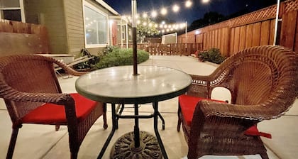 Large New Modern Guest House + Laundry + Garden