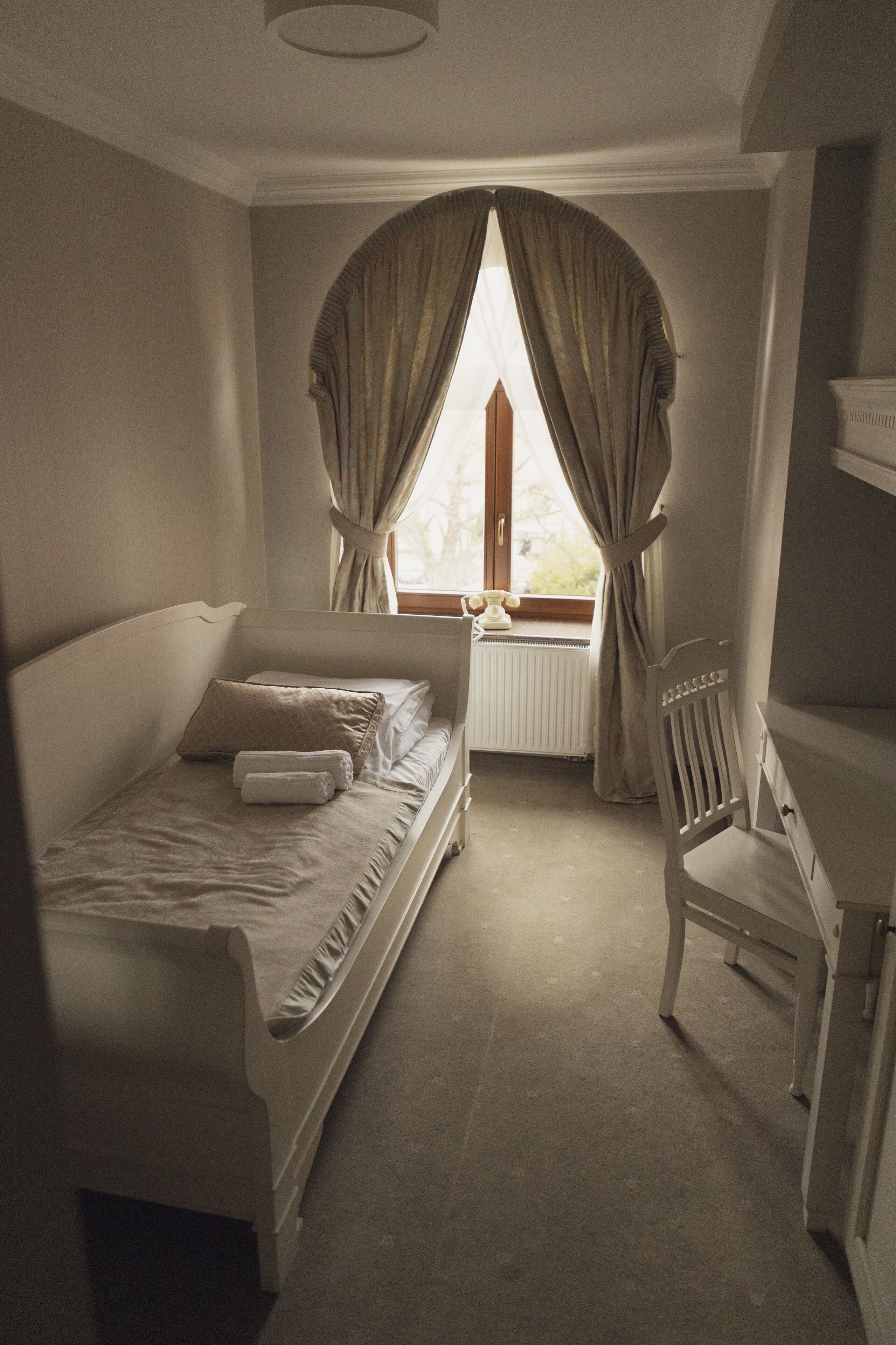 Desk, iron/ironing board, free WiFi, bed sheets