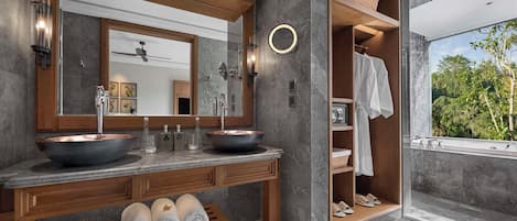 Minibar, in-room safe, desk, blackout curtains
