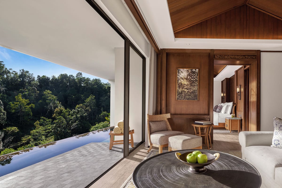 One Bedroom Panoramic View Pool Villa | Garden view