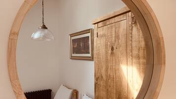 2 chambres, fer et planche Ă repasser, Wi-Fi gratuit, draps fournis