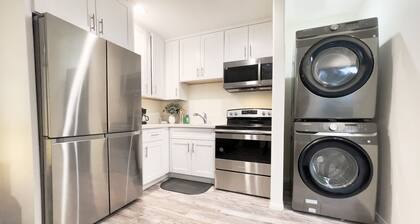 Brand New 1 BR Guest House, Laundry, Gated Parking