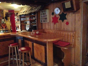 Bar (en el alojamiento)