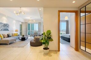 Classic Apartment, 3 Bedrooms | Living area