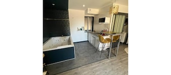 privilĂšge Spa, jacuzzi & Sauna