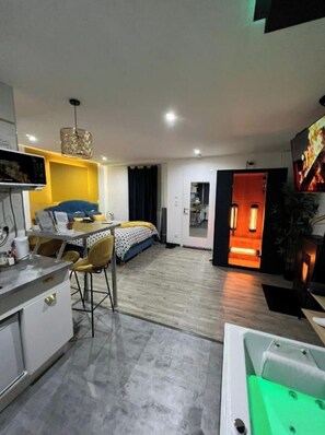 1 bedroom - Spa, Jacuzzi & Sauna privileges (Varois-et-Chaignot)