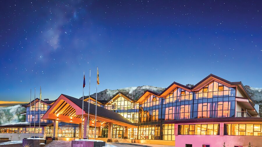 Resort World Terelj Hotel