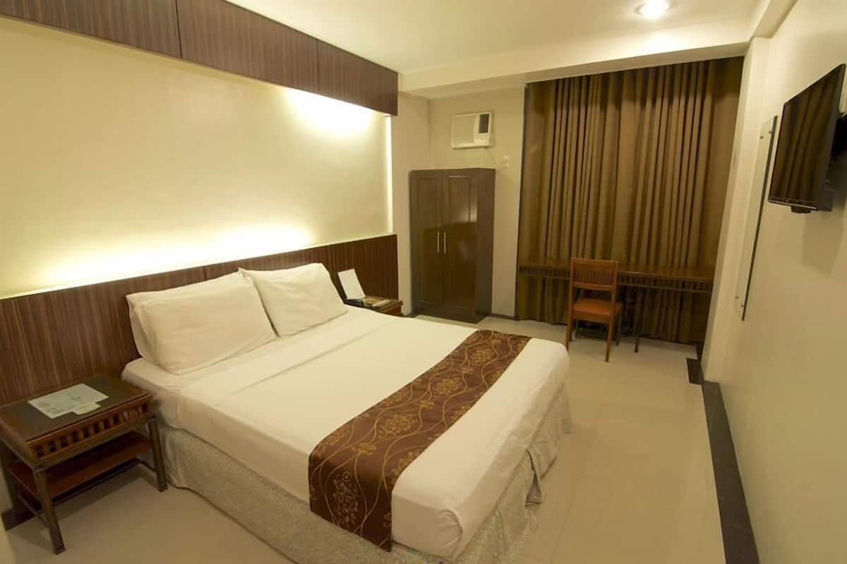 Superior Room, 1 Queen Bed