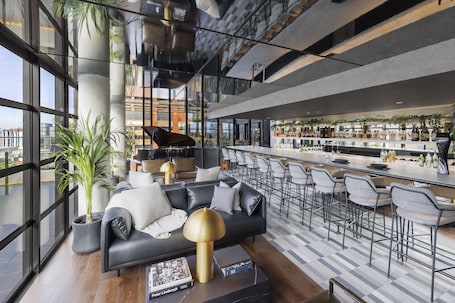 Bar (en la propiedad)