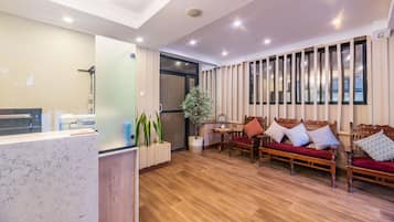 Quầy tiếp tân