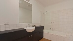 Kombinert dusj/badekar