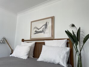 2 bedrooms, bed sheets - Cabarita beach Surf Oasis (Bogangar)