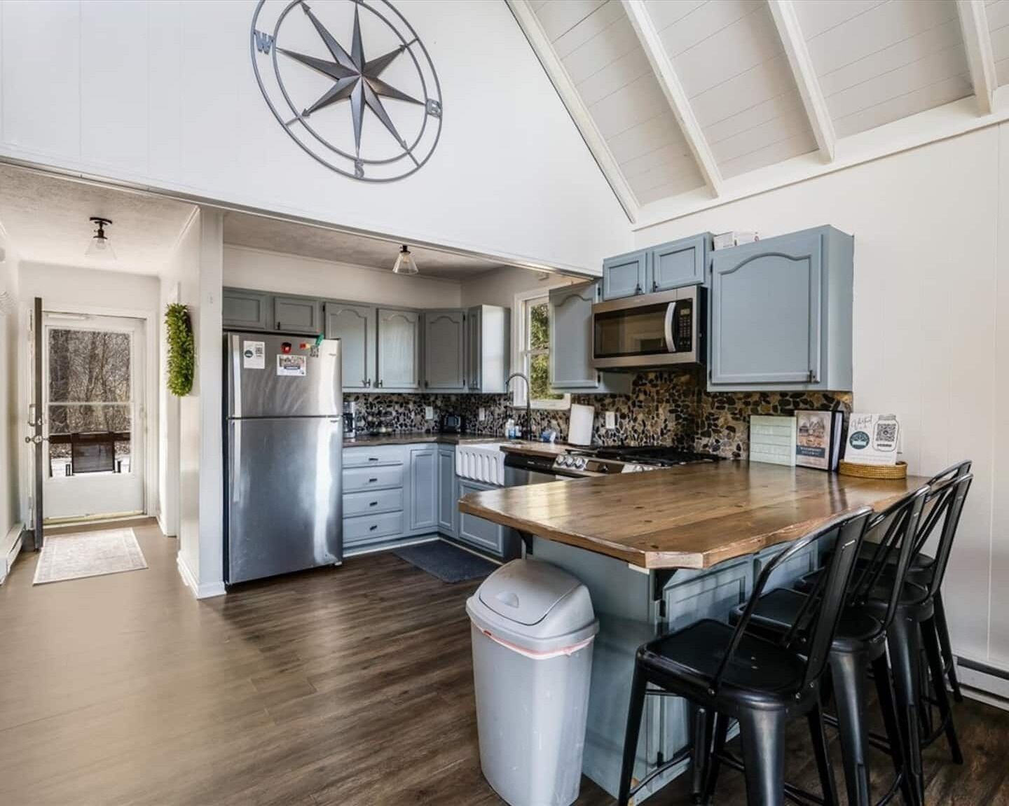 冰箱、微波炉、烤箱、炉灶