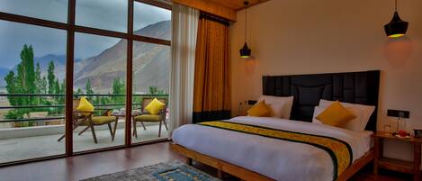 尊贵客房 | 高档床上用品、免费 WiFi、床单