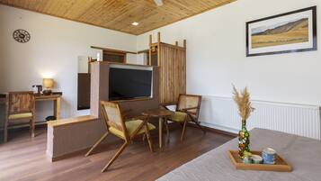 Premium bedding, free WiFi, bed sheets