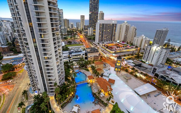 Exterior - 2 Bedroom 2 Bathroom Ocean - Q Stay (Surfers Paradise)