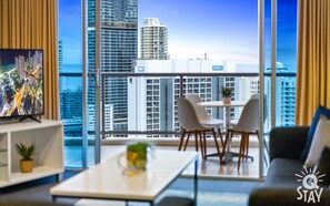 TV - 2 Bedroom Ocean View Unit at Chevron Renaissance! (Surfers Paradise)