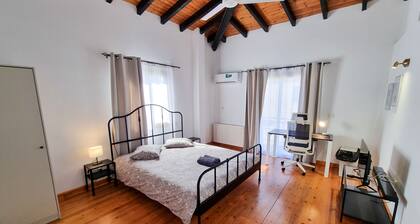 Mountains Retreat Rooms & Suites