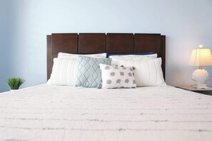 2 bedrooms, iron/ironing board, WiFi, bed sheets