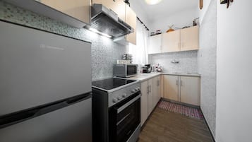 雪櫃、微波爐、焗爐、咖啡機/沖茶器