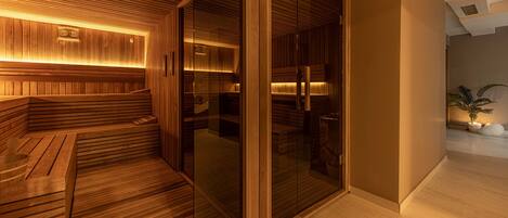 Couples treatment room(s), sauna, hot tub, steam room, body treatments