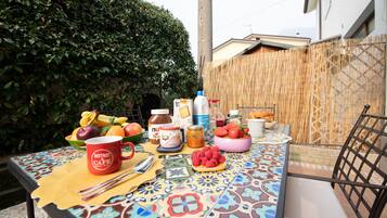 Departamento económico | Terraza o patio